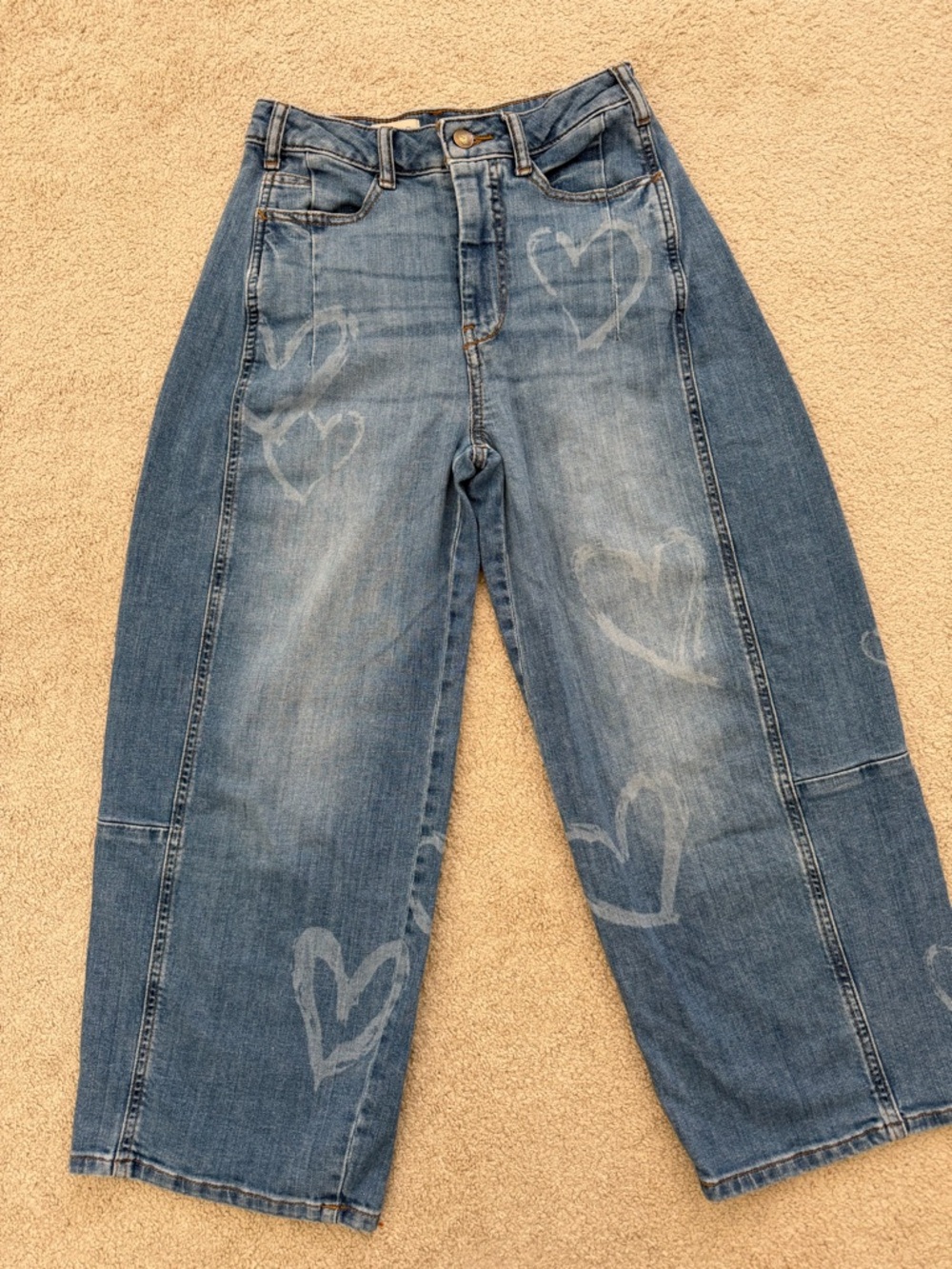 Anthropologie Pilcro The Kenna Heritage Barrel Denim Heart Print, Size 24.